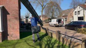 Schoorsteen onderhoud Eindhoven ladder bus